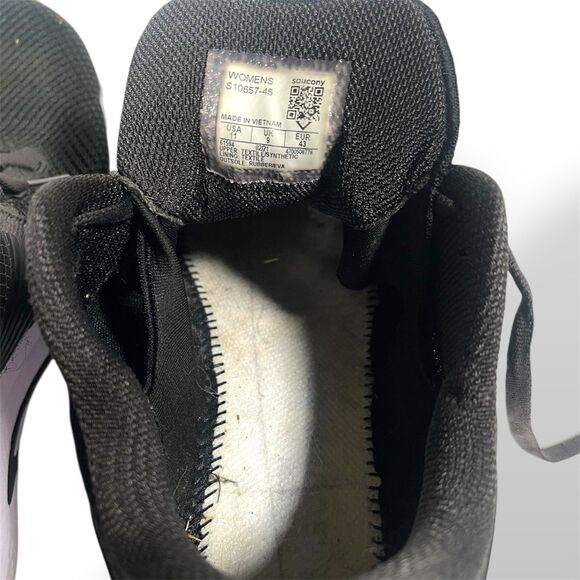 Womens Size 11 Saucony Axon Running Shoe's Black S10657-45 In Fair Condition - Picture 8 of 9